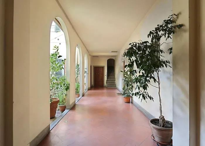 Apartament Palazzo Borghese 2 Bedroom Florencja