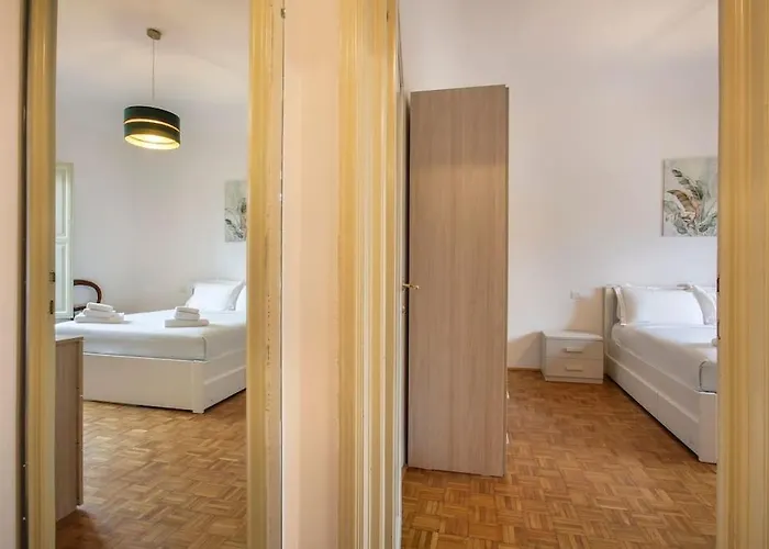 Palazzo Borghese 2 Bedroom * Florencja